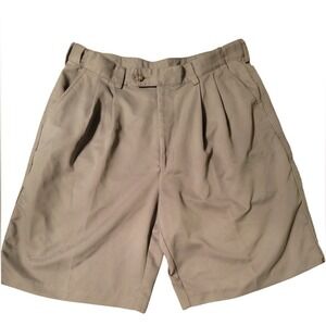 IZOD XFG Mens Khaki Golf Shorts Moisture Wicking Sz 33 Casual Preppy Relaxed Fit